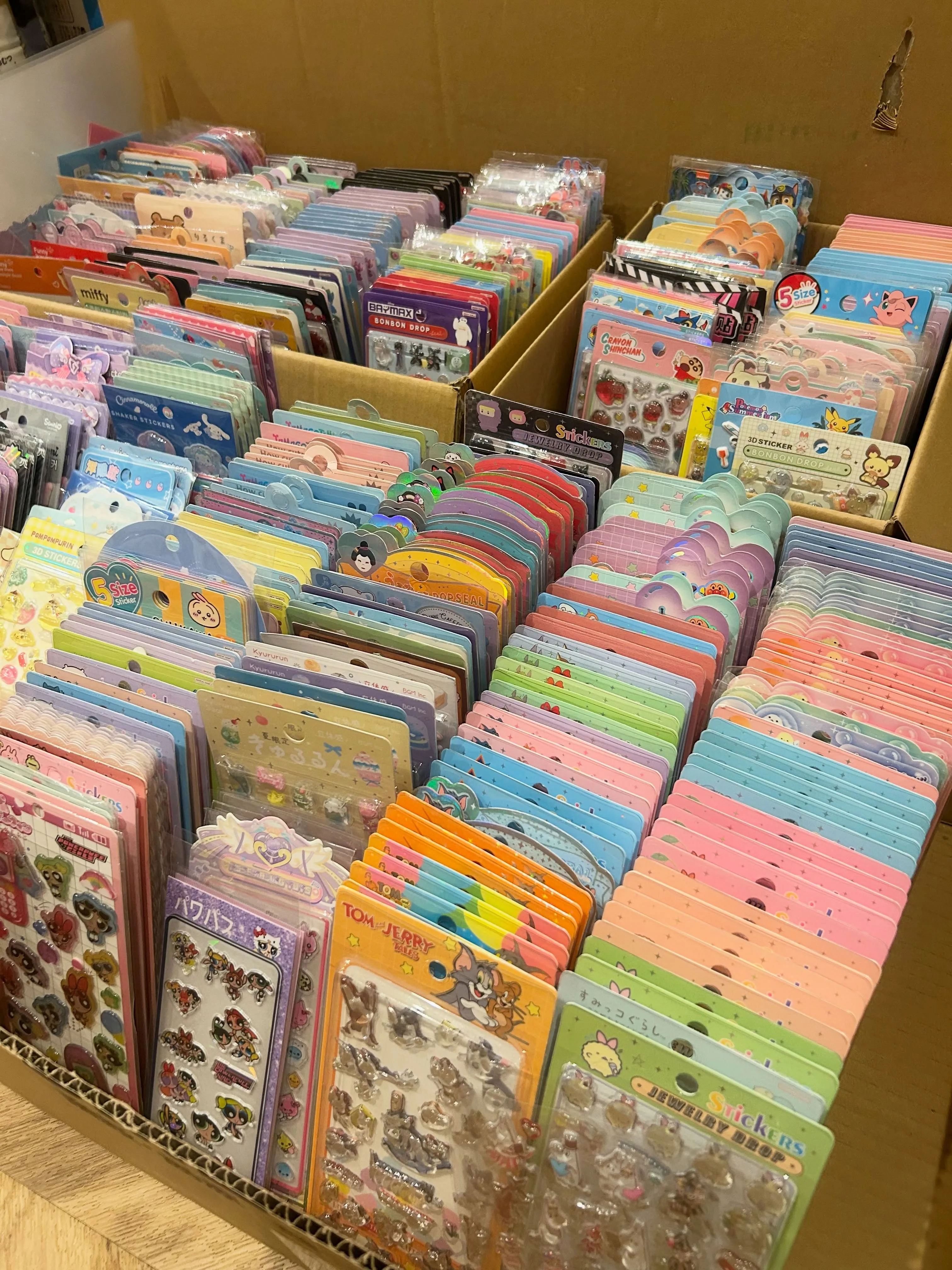 シールはもう入荷しません🤣🤣🤣